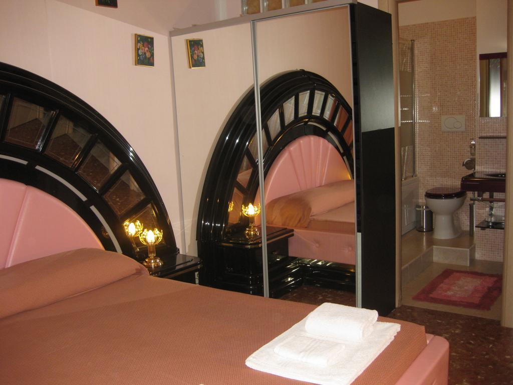 Beauty Moon Bed & Breakfast Rome Ruang foto